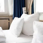 Western Heide 3*