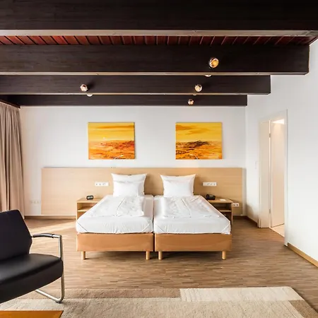 فندق Western Heide 3*