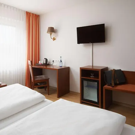 Western Heide 3*